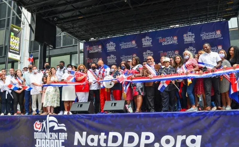 3377体育官方在线登录入口金山办公探索足球运动员的各种袜子风格：足球运动员的袜子图片大全