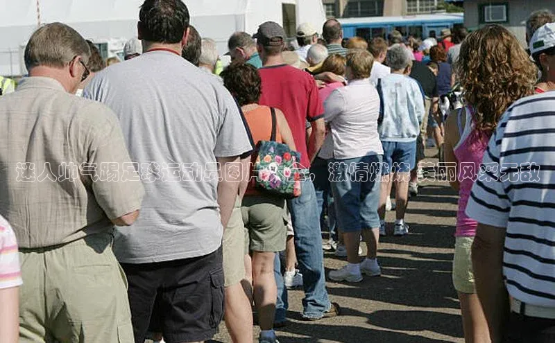 3377体育app官方网站中海达迷人帅气踢足球运动员图片大全，激情燃烧 美丽风采无敌